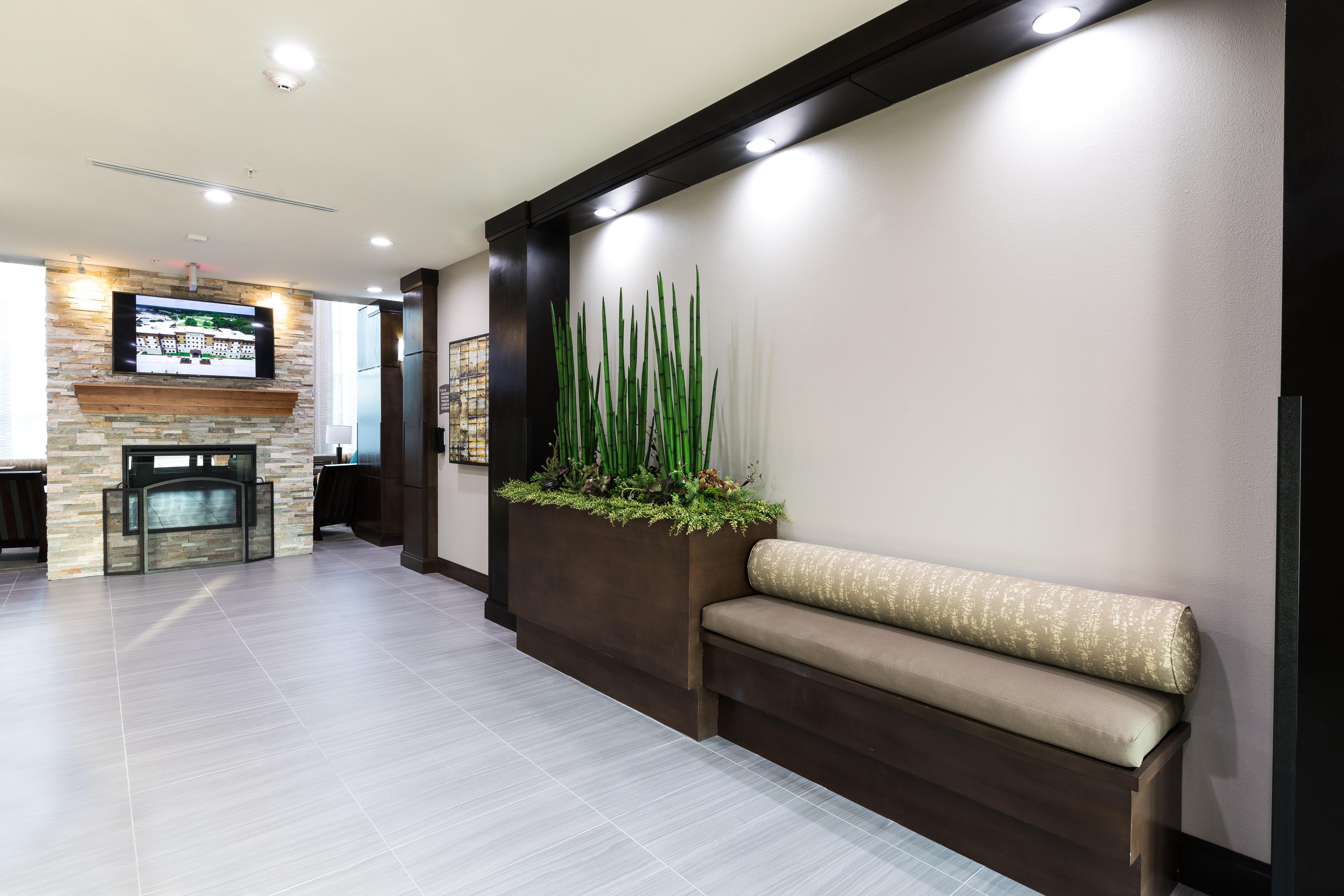 Staybridge Suites - Lake Jackson By Ihg Екстериор снимка